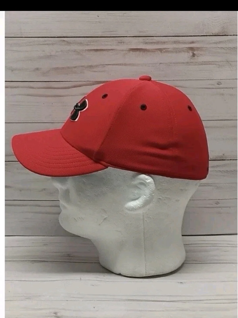 Under Armour Boys Youth S/M Red/Black Baseball Cap Embroidered Logo Hat Fitted